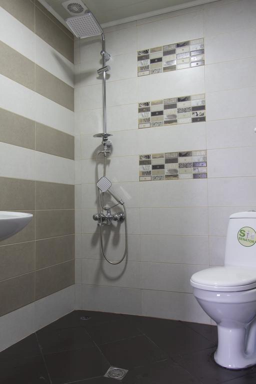 Guesthouse Ori Beli In Местия Екстериор снимка