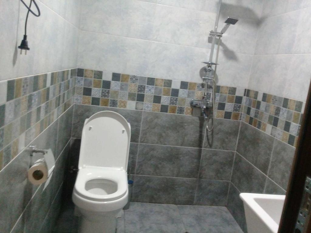 Guesthouse Ori Beli In Местия Екстериор снимка