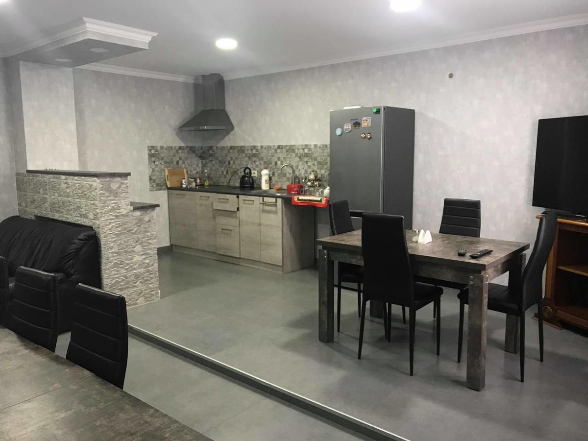 Guesthouse Ori Beli In Местия Екстериор снимка