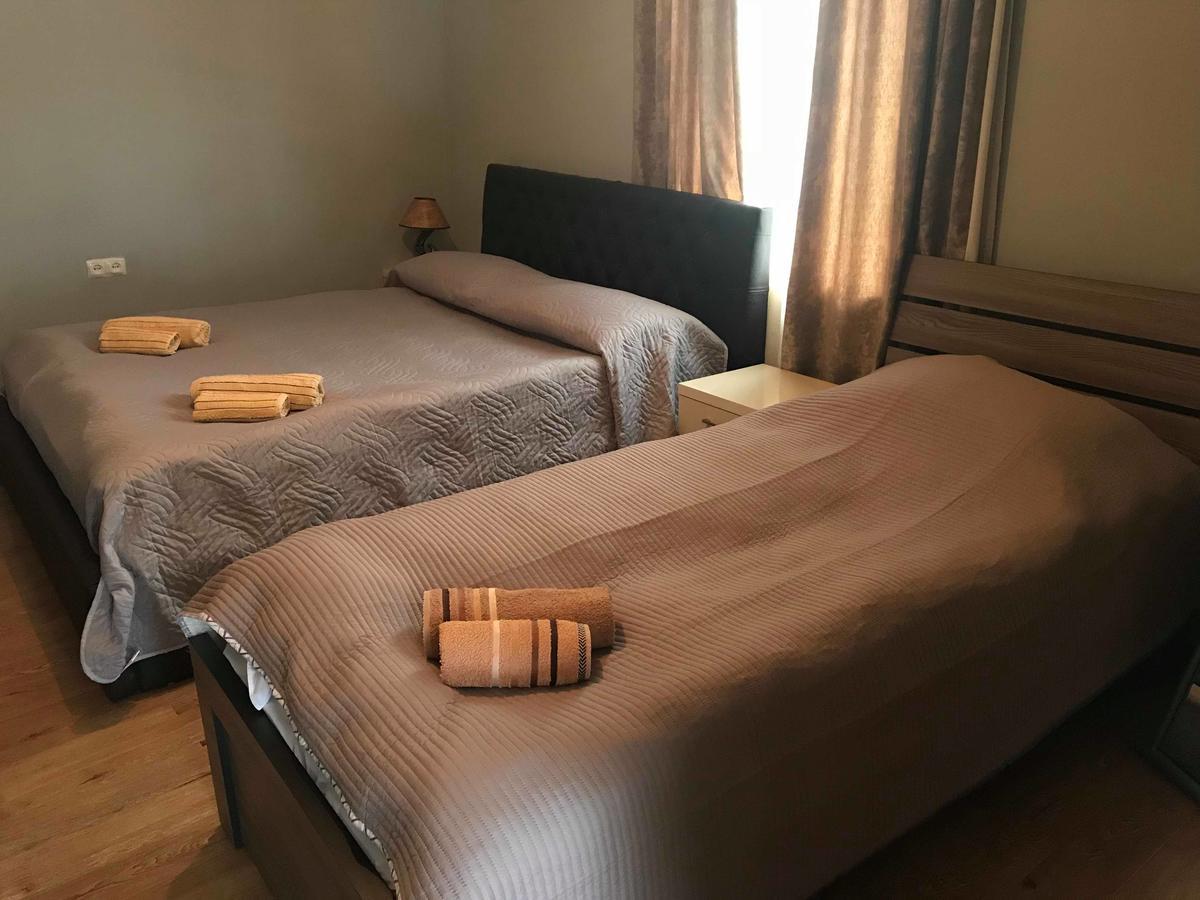 Guesthouse Ori Beli In Местия Екстериор снимка
